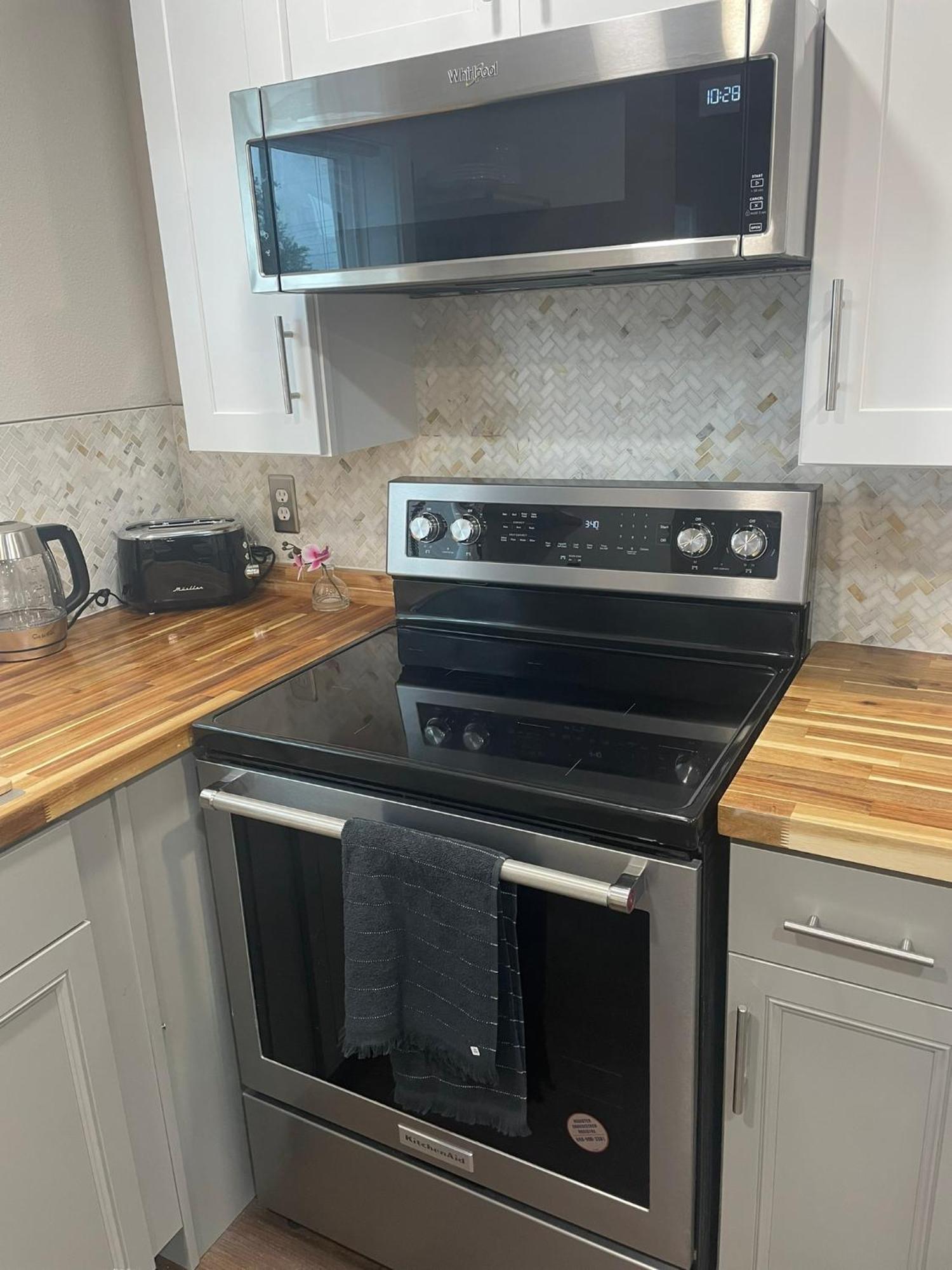 Shares Courtyard Luxury Apt - New! Rockledge Bagian luar foto