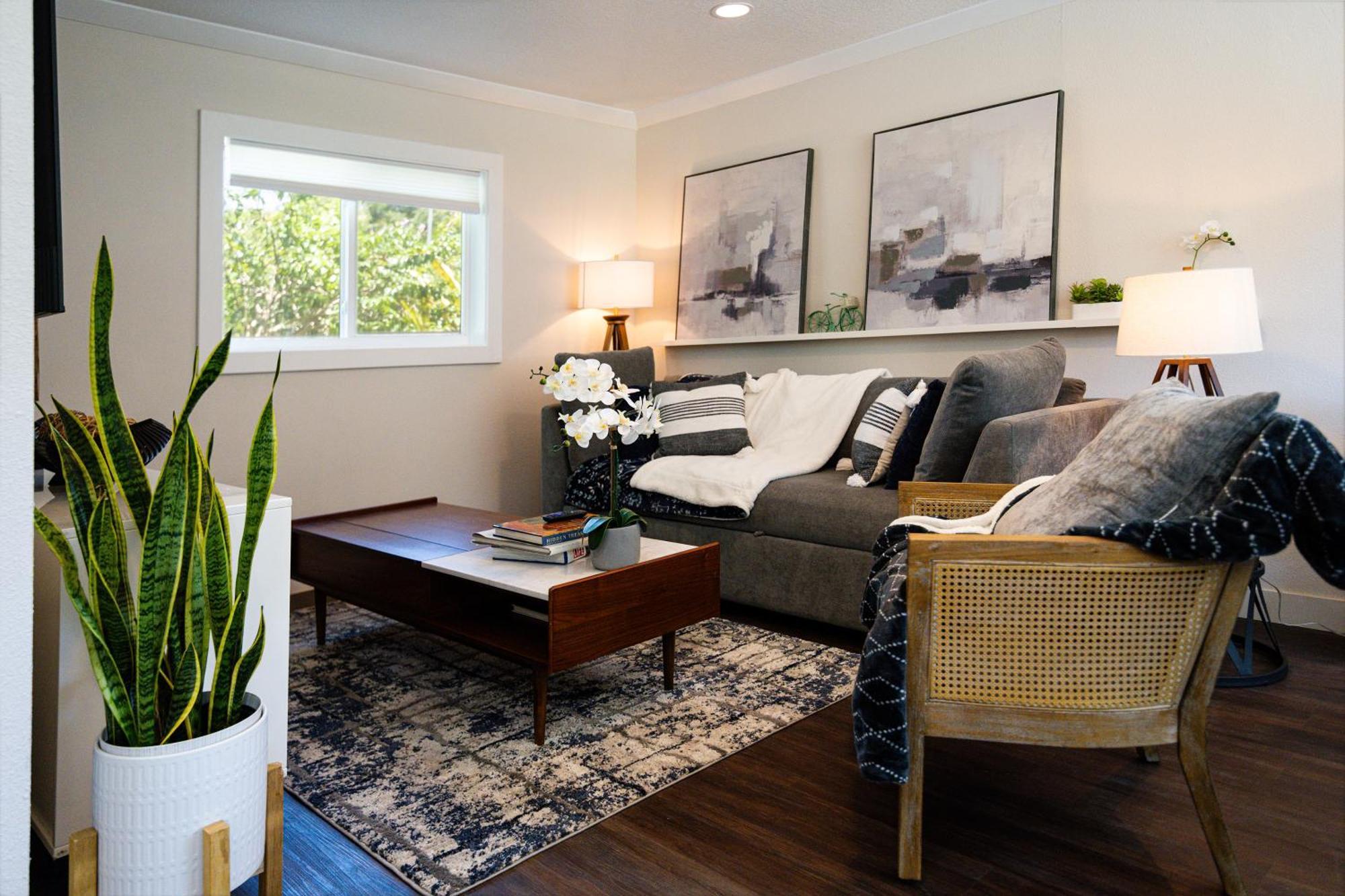 Shares Courtyard Luxury Apt - New! Rockledge Bagian luar foto